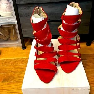 Steve Madden high heel shoe